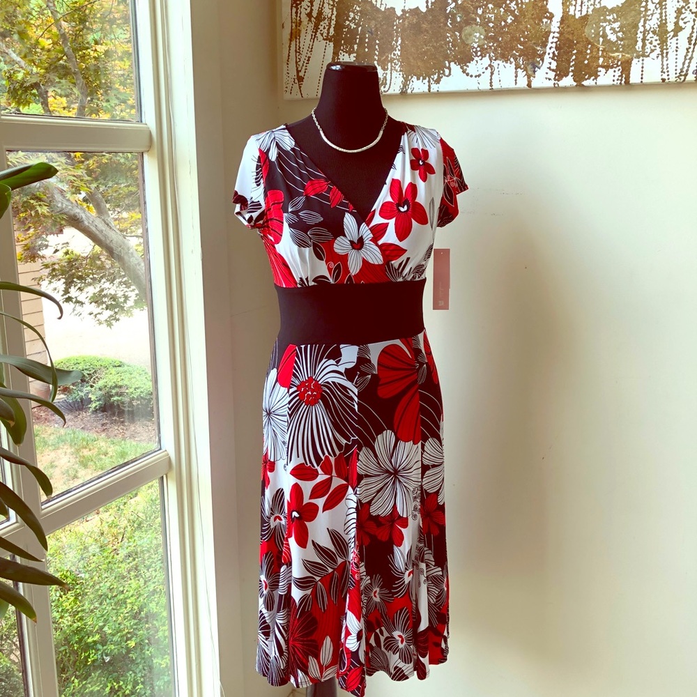 NWT Floral Jersey Dress 💝